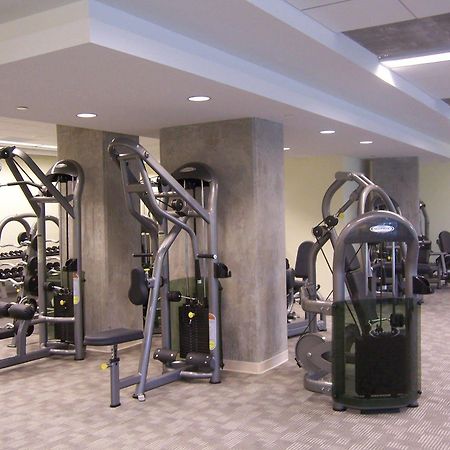 Crystal Quarters Furnished Apartments At The Gramercy Arlington Esterno foto
