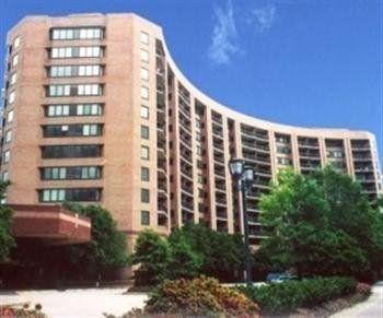 Crystal Quarters Furnished Apartments At The Gramercy Arlington Esterno foto