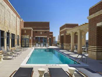 Crystal Quarters Furnished Apartments At The Gramercy Arlington Esterno foto