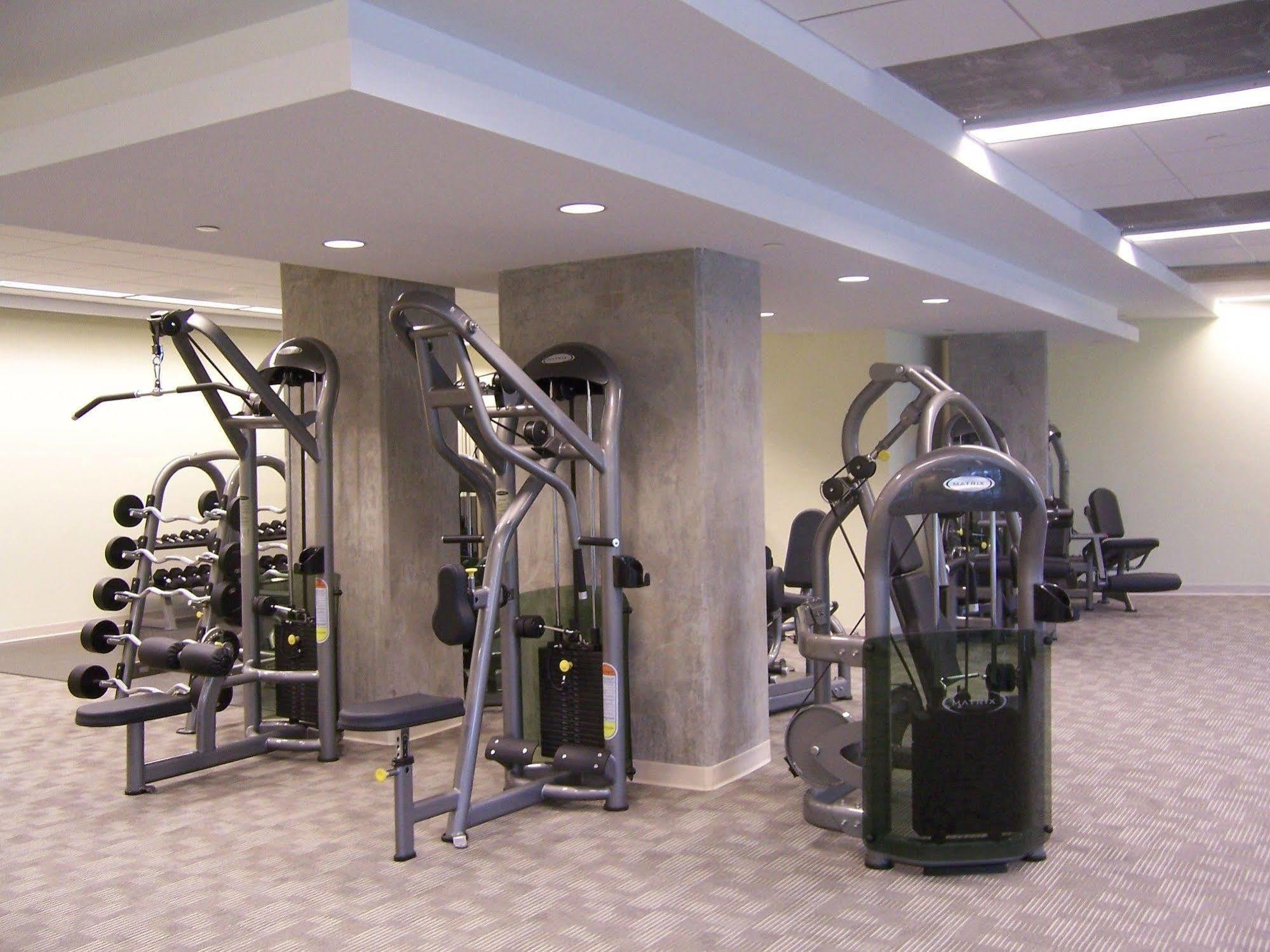 Crystal Quarters Furnished Apartments At The Gramercy Arlington Esterno foto