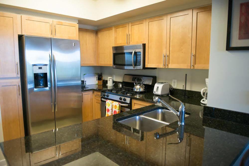 Crystal Quarters Furnished Apartments At The Gramercy Arlington Esterno foto
